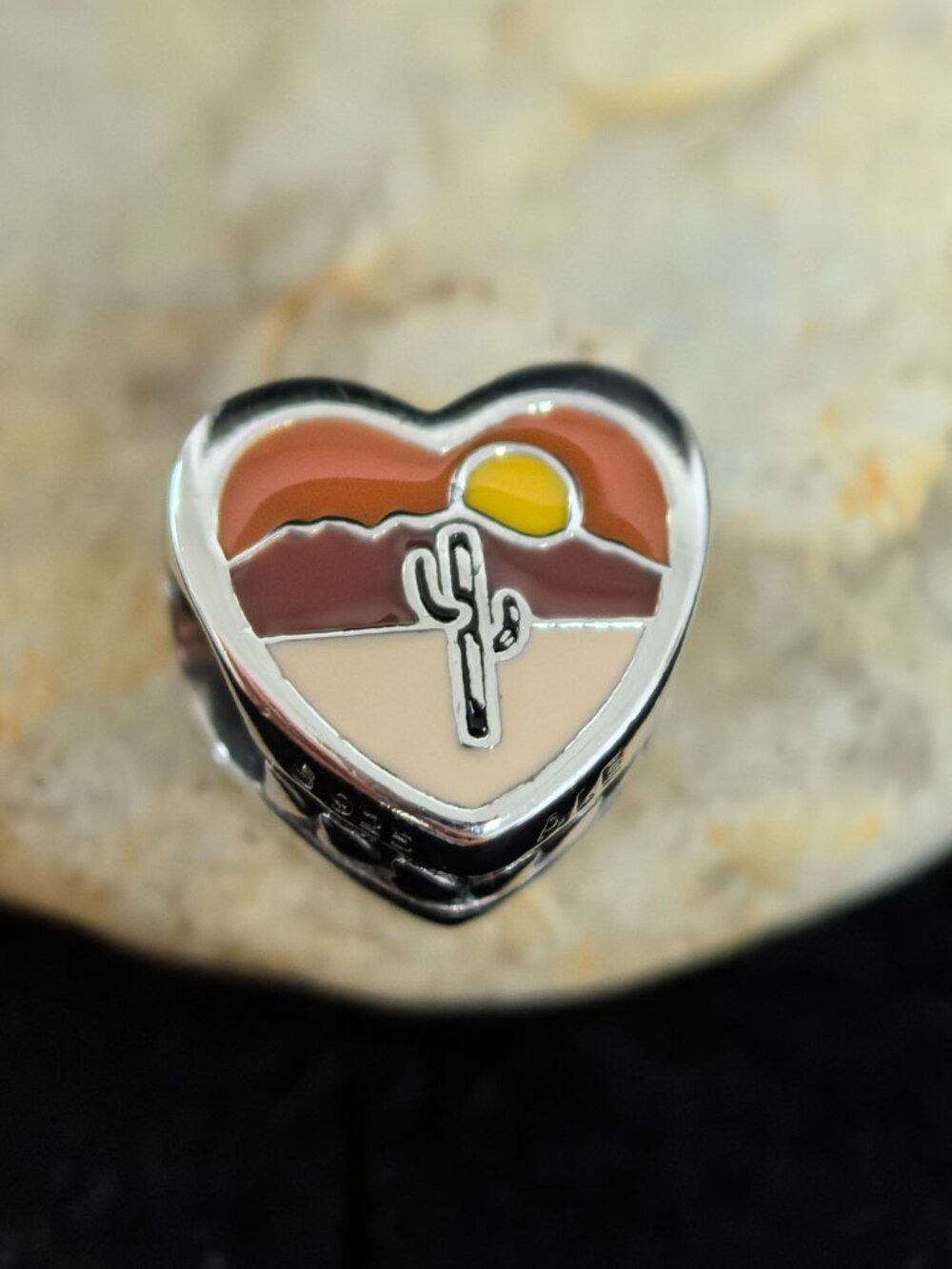 Pandora Arizona Exclusive Travel Heart Charm, S925 Silver Jewelry (Women's)